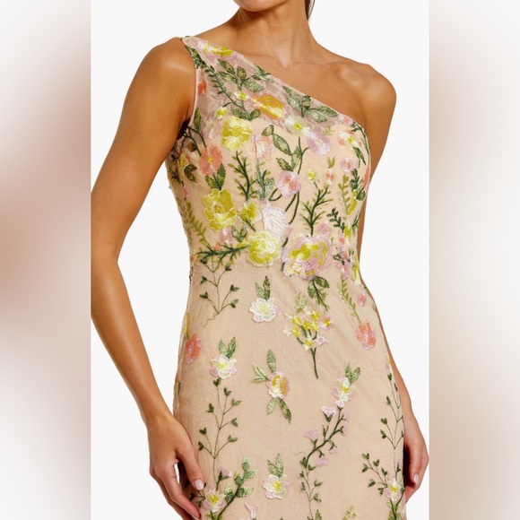 Mac Duggal Dresses & Skirts - MacDuggal Formal Stunner